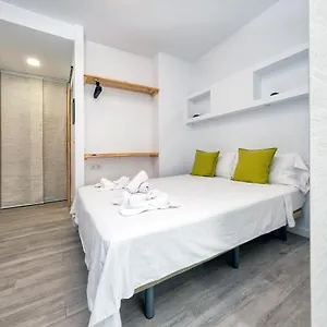 https://studio-el-greco-near-the-reducto-beach.in-canary-islands.com