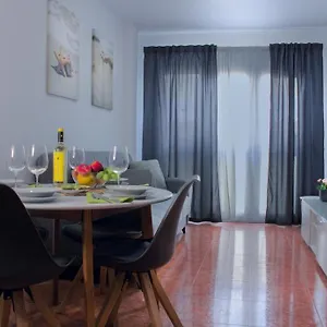 https://apartamento-veronika.in-canary-islands.com